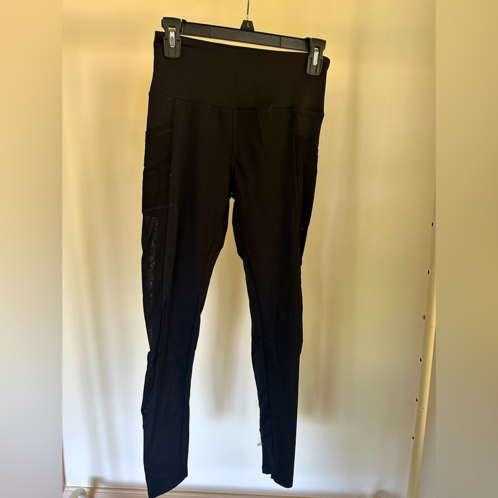 Black leggings with sheer cut out